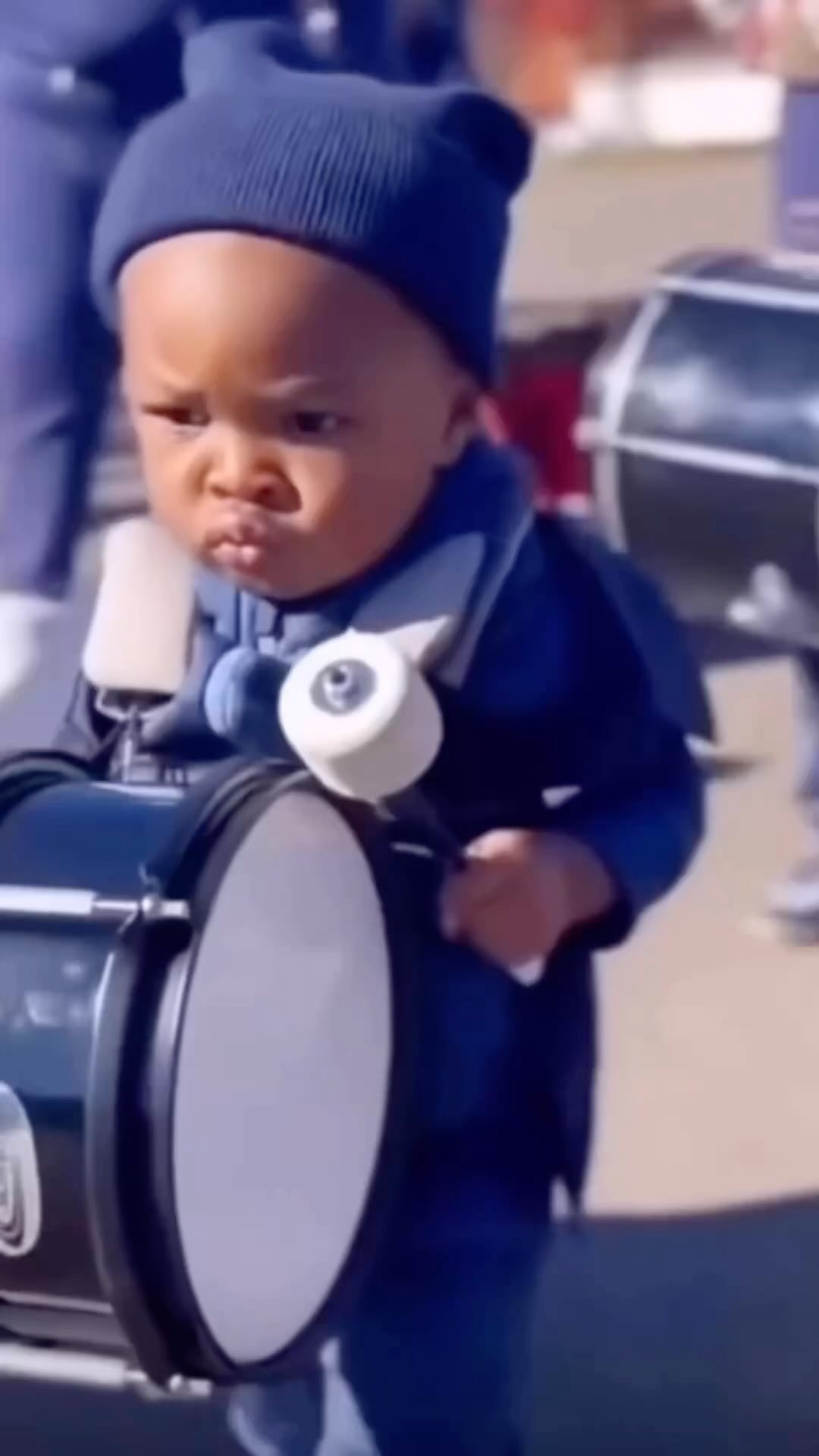Little drummer baby! He is serious! 

Repost from @atlantadrumacademy
•
This young fella means business !!! #babybassdrummer #drumline #seriousbusiness #drums #drummer #munamommy